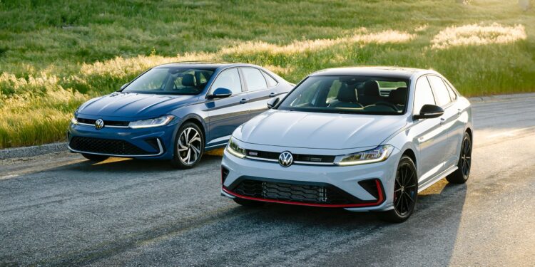 Volkswagen режет бюджет: под нож могут пойти Jetta, Porsche Taycan и 718