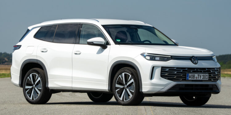 Volkswagen Touareg уходит в историю: новый Tayron доступен по лизингу