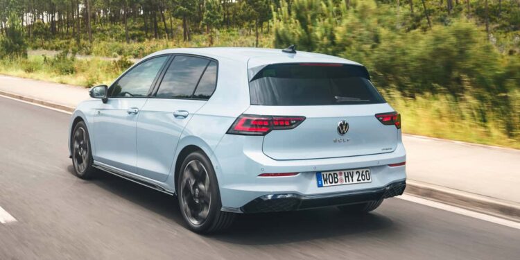 Volkswagen запускает эру Full Hybrid: Golf и T‑Roc с новым мотором