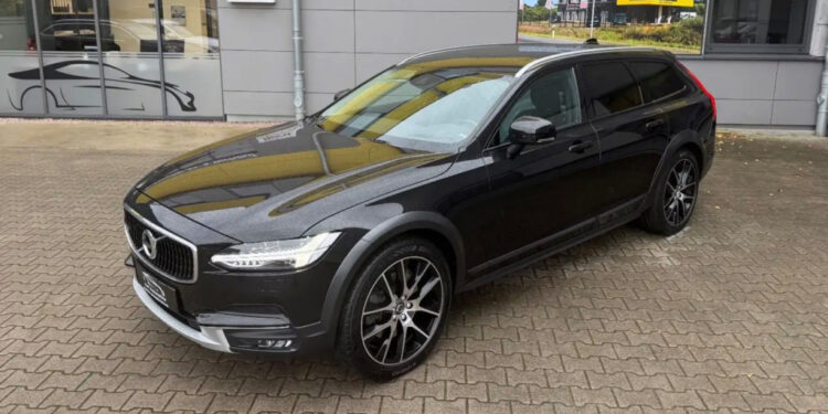 Volvo V90 Cross Country: потеря почти 40 000 евро за три года