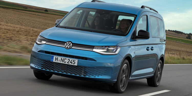 VW Caddy California: компактный кемпер со скидкой 5525 евро