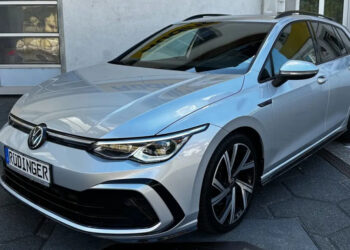 VW Golf Variant R-Line: дизель, DSG и панорама за 25 000 евро