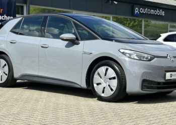 VW ID.3 с 204 л.с. за полцены: электрический хэтчбек стал доступнее
