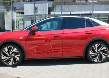 VW ID.5 с топовым оснащением потерял почти 15 000 евро за два года
