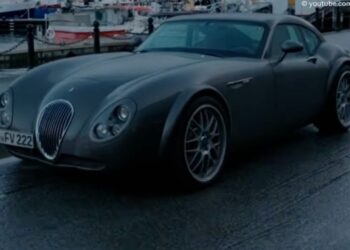 Ютубер Felix von der Laden прощается со своим Wiesmann GT MF4: последняя поездка на Нордкап