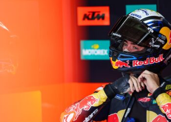 Акоста: KTM слишком потеряна для борьбы с Aprilia и Ducati