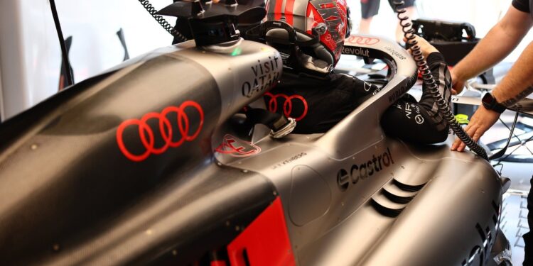 Audi не будет обновлять мотор F1 до 2027 года