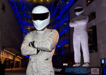 BBC подтвердила возвращение Top Gear: кто станет ведущим?