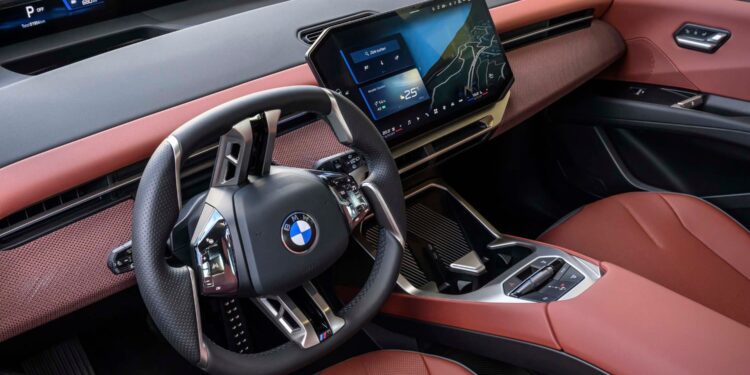 BMW винит молодёжь в исчезновении физических кнопок