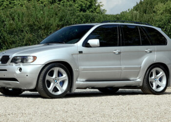 BMW X5 с V10 от M5 и механикой стал реальностью