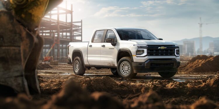 Chevrolet Silverado 1500 в базе: что умеет рабочий пикап