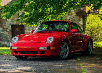 Что «грозит» Porsche 993 с пробегом 6100 км