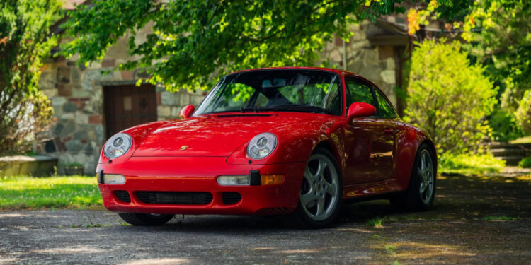 Что «грозит» Porsche 993 с пробегом 6100 км
