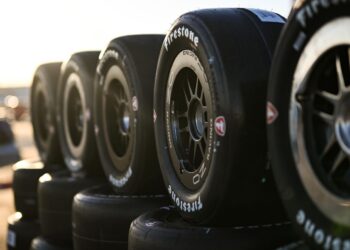 Дебют IndyCar в Маркеме перенесен из-за недостроенной трассы
