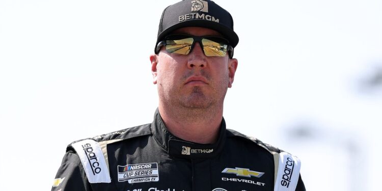 День Кайла Буша: почему 8/18 стало символом NASCAR