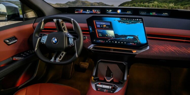 Deshalb hält BMW am Bedienkonzept mit Touch und Sprache fest