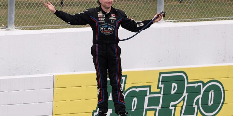 Энди Янковяк дебютирует в NASCAR O’Reilly на Дейтоне