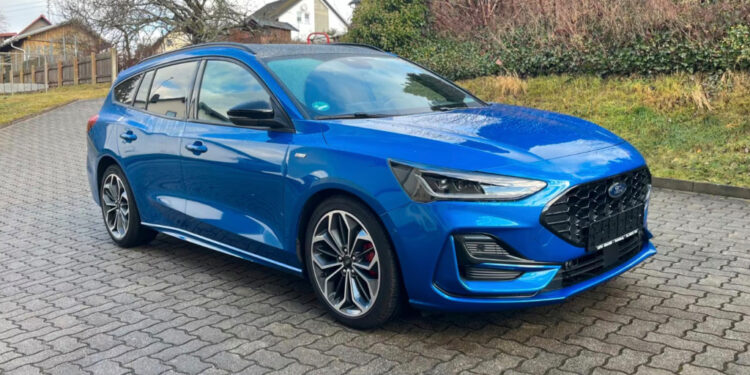 Ford Focus Turnier ST-Line X: свежий экземпляр на AUTO BILD