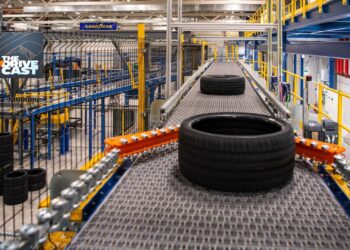Глава Goodyear: тарифы, премиум-шины и дирижабль