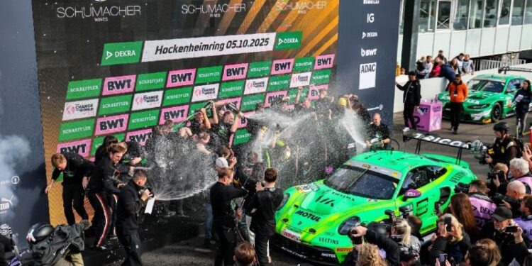 Grasser appeals disqualification: Verdict before DTM title finale realistic?