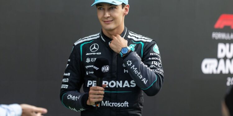Гюнтер Штайнер уверен: в Mercedes уже расставили приоритеты на сезон-2026. По словам бывшего руководителя Haas, Джорджу Расселлу прямым текстом объяснили его роль на остаток чемпионата — помогать Кими Антонелли в борьбе за титул.
