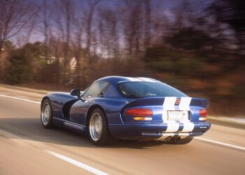 Hennessey Venom 550GTS 1997: фото интерьера и экстерьера