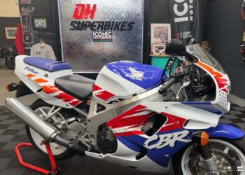 Honda Fireblade Джеймса Мэя уходит с молотка