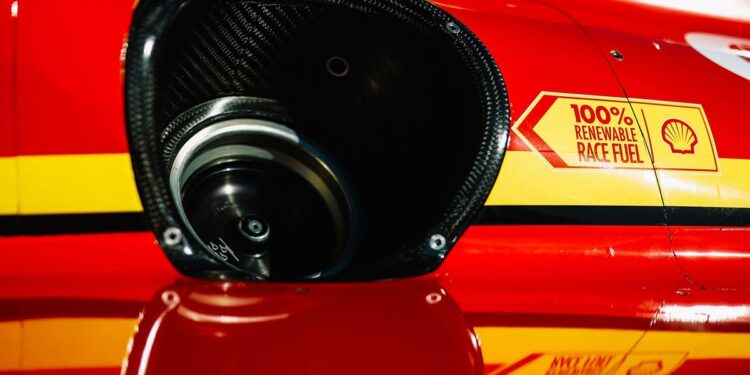 IndyCar, Shell unveil updated 100% renewable race fuel for 2027
