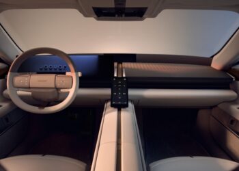 Jaguar показал салон электрического Type 01: новая философия