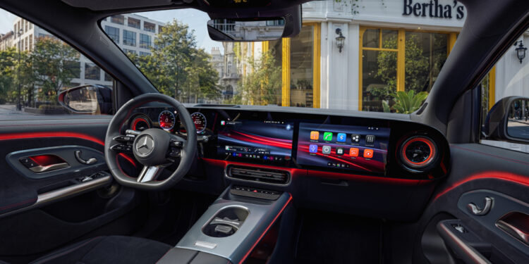 Каллениус: Mercedes возвращает физические кнопки