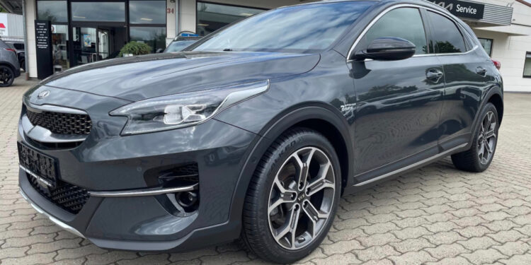 Kia XCeed за 20 000 евро: 204 л.с. и автомат