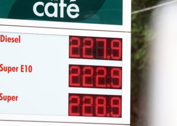 Когда бензин подешевеет? ADAC пугает рекордными ценами