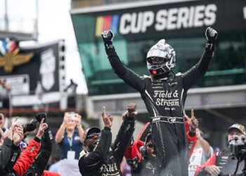 Кори Хейм не сможет претендовать на новичка года NASCAR