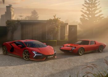 Lamborghini Revuelto в цветах Miura: лимитированная серия в честь 60-летия легенды