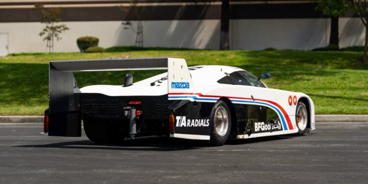 Lola T616 с ротором Mazda, победившая в Ле-Мане, продаётся