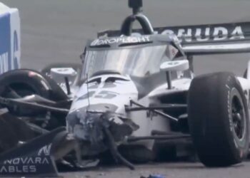 Луис Фостер разбился в гонке IndyCar в Маркхэме