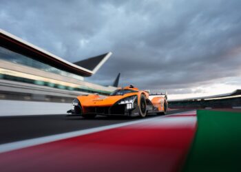 McLaren готовит сенсацию: LMDh-прототип прошел 30-часовую проверку