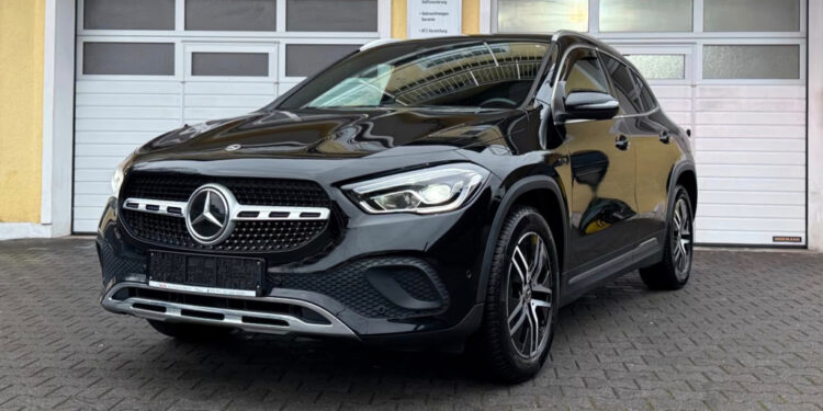 Mercedes GLA 250 e за 29 990 евро: пробег 44 452 км