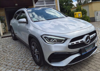 Mercedes GLA 250 с пробегом 52 000 км продают за 29 999 евро