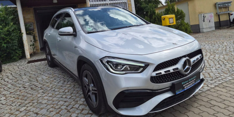 Mercedes GLA 250 с пробегом 52 000 км продают за 29 999 евро