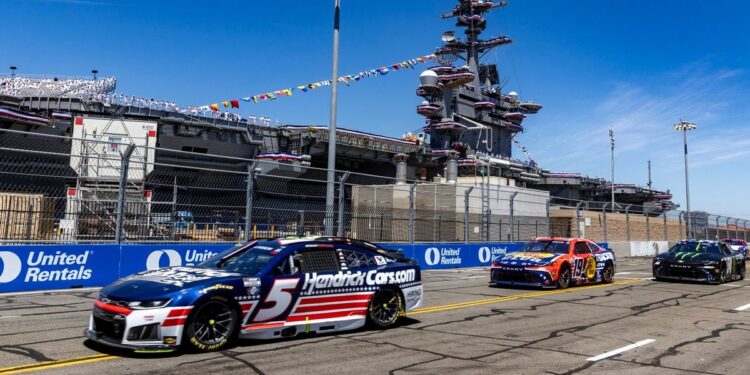 NASCAR анонсировала гонки на базе Коронадо в 2027