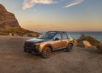 Nissan Kicks Rock Creek: жёсткий ответ Subaru Crosstrek