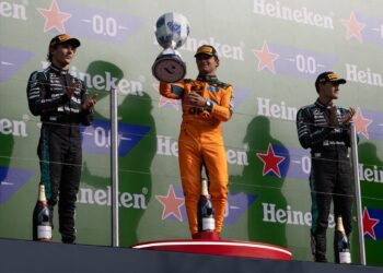 Норрис не согласен с Антонелли и Расселом о лучшей машине F1