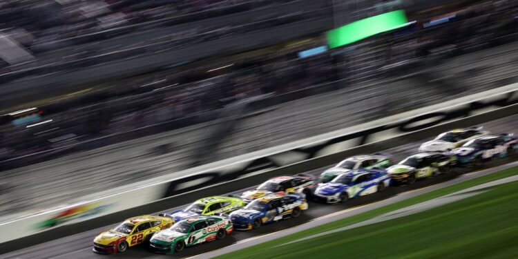Новый пакет Daytona: полная неизвестность для команд NASCAR