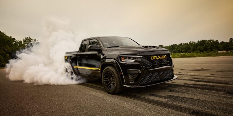 Пикап Ram Rumble Bee: заводской апгрейд до 900 лошадиных сил