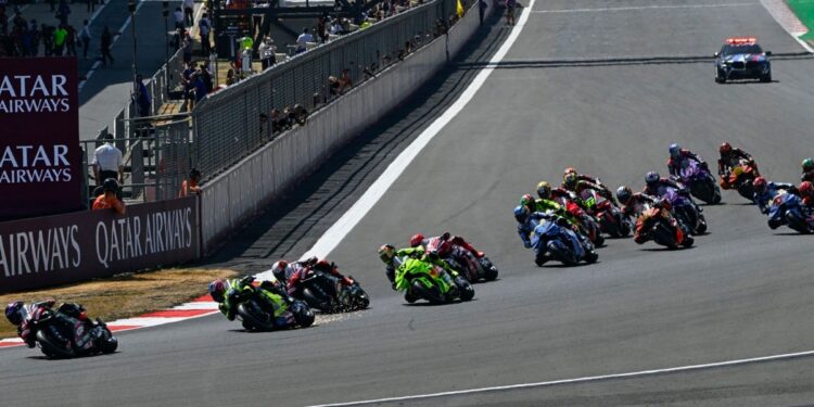 Почему у Мартина и Огуры заклинило устройства на старте MotoGP