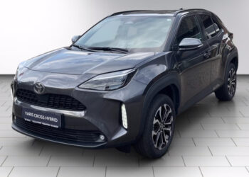 Почти новый Toyota Yaris Cross Style: 8800 км и гибрид