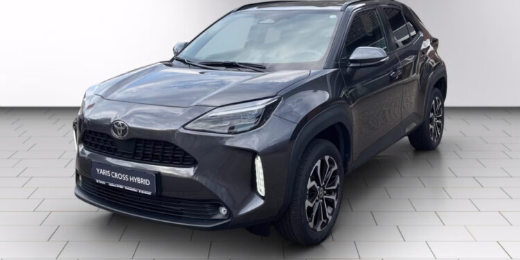 Почти новый Toyota Yaris Cross Style: 8800 км и гибрид