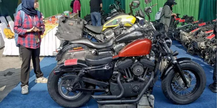 Пять Harley-Davidson пытались тайно ввезти в Индонезию