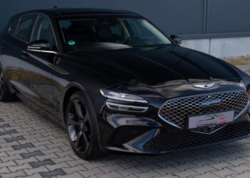 Редкий Genesis G70 Shooting Brake продают за 35 950 евро